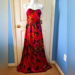 Dusk Collection by Sheila Yen silk formal size 10 NWT